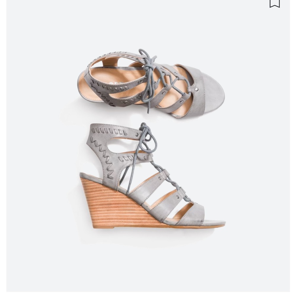 NWOT sandals